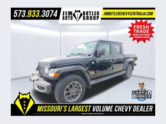 Used 2023 Jeep Gladiator Overland w/ Popular Equipment Package AWD/4WD video 1