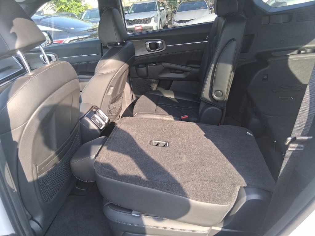 Certified 2026 Kia Sorento AWD image 15