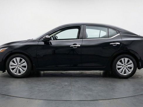 Used 2025 Nissan Sentra S image 5