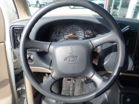 Used 2000 Chevrolet Express 3500 Extended image 7