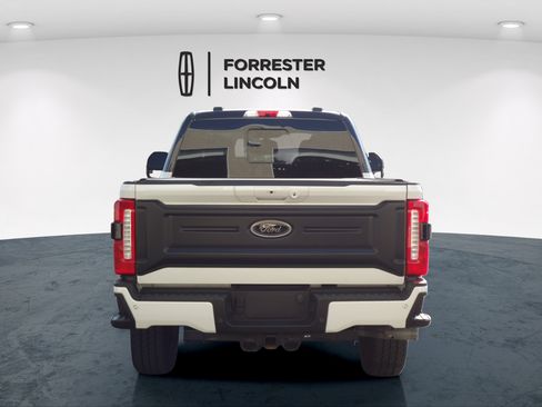 Used 2025 Ford F250 Lariat w/ Lariat Ultimate Package AWD/4WD image 4