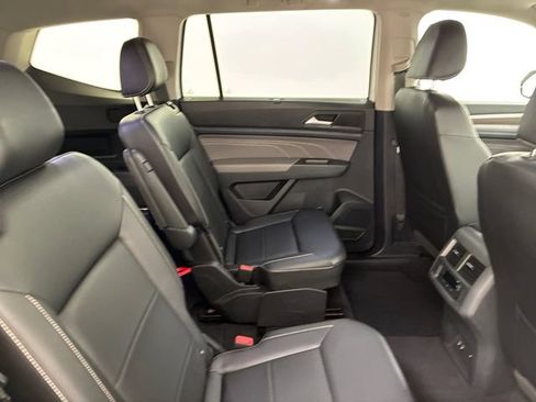 Used 2022 Volkswagen Atlas SEL AWD/4WD image 16