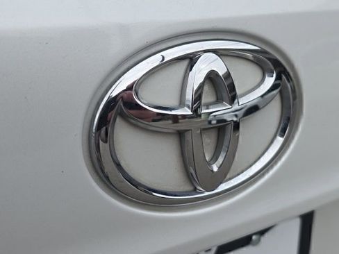 Certified 2024 Toyota Highlander XLE image 53