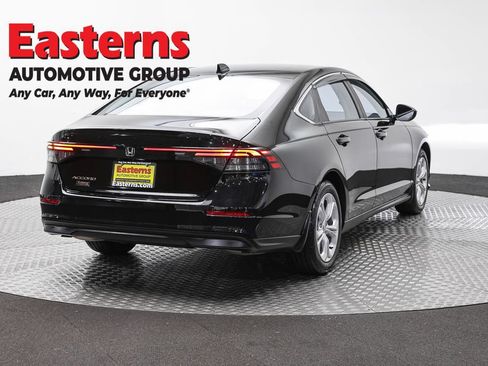 Used 2025 Honda Accord LX image 5