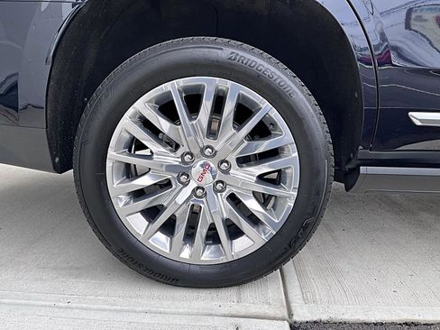 Used 2024 GMC Yukon Denali image 40