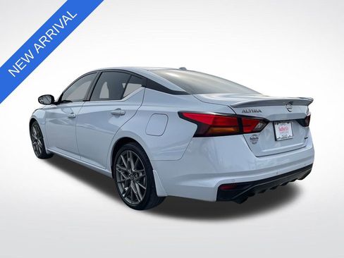 Used 2023 Nissan Altima 2.0 SR image 5