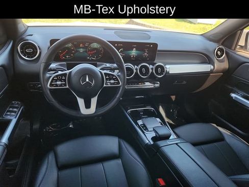 Used 2020 Mercedes-Benz GLB 250 4MATIC image 38