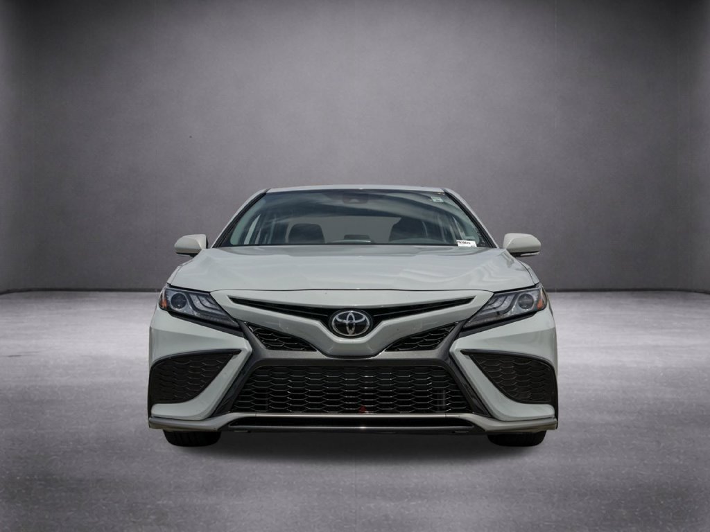 Used 2024 Toyota Camry XSE FWD image 11