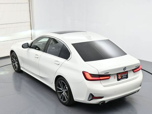 Used 2019 BMW 330i xDrive Sedan w/ Premium Package AWD/4WD image 30