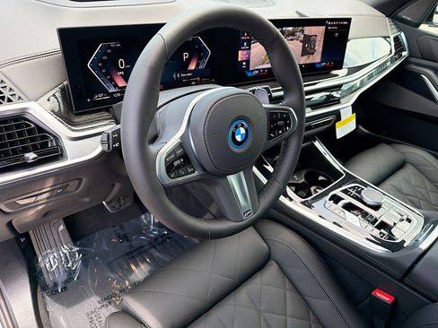 New 2026 BMW X5 xDrive50e w/ M Sport Package AWD/4WD image 25