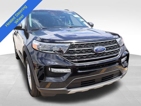 Used 2023 Ford Explorer XLT w/ Equipment Group 202A AWD/4WD image 10