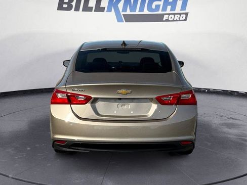 Used 2023 Chevrolet Malibu LS w/ LPO, Floor Liner Package FWD image 4