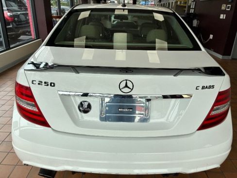 Used 2014 Mercedes-Benz C 250 Sedan image 10