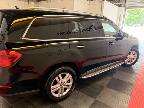 Used 2015 Mercedes-Benz GL 450 4MATIC image 13