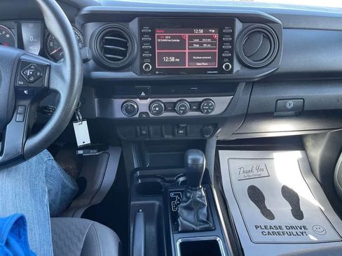 Used 2020 Toyota Tacoma SR image 18