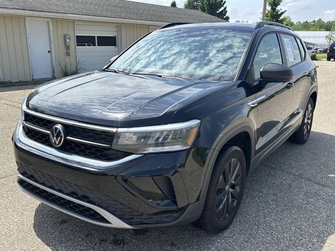 Used 2022 Volkswagen Taos S AWD/4WD image 9