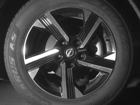 Used 2025 Nissan Sentra SV image 13