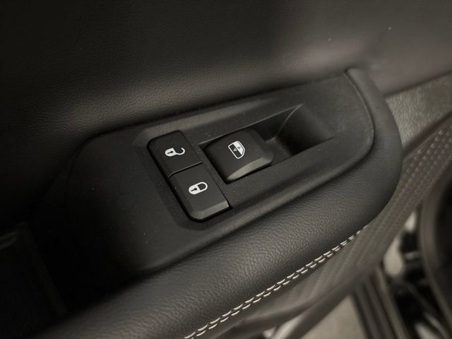 Used 2023 Jeep Grand Cherokee Altitude AWD/4WD image 29