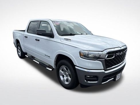 Used 2025 RAM 1500 Big Horn AWD/4WD image 8