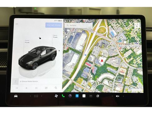 Used 2025 Tesla Model Y Long Range image 28