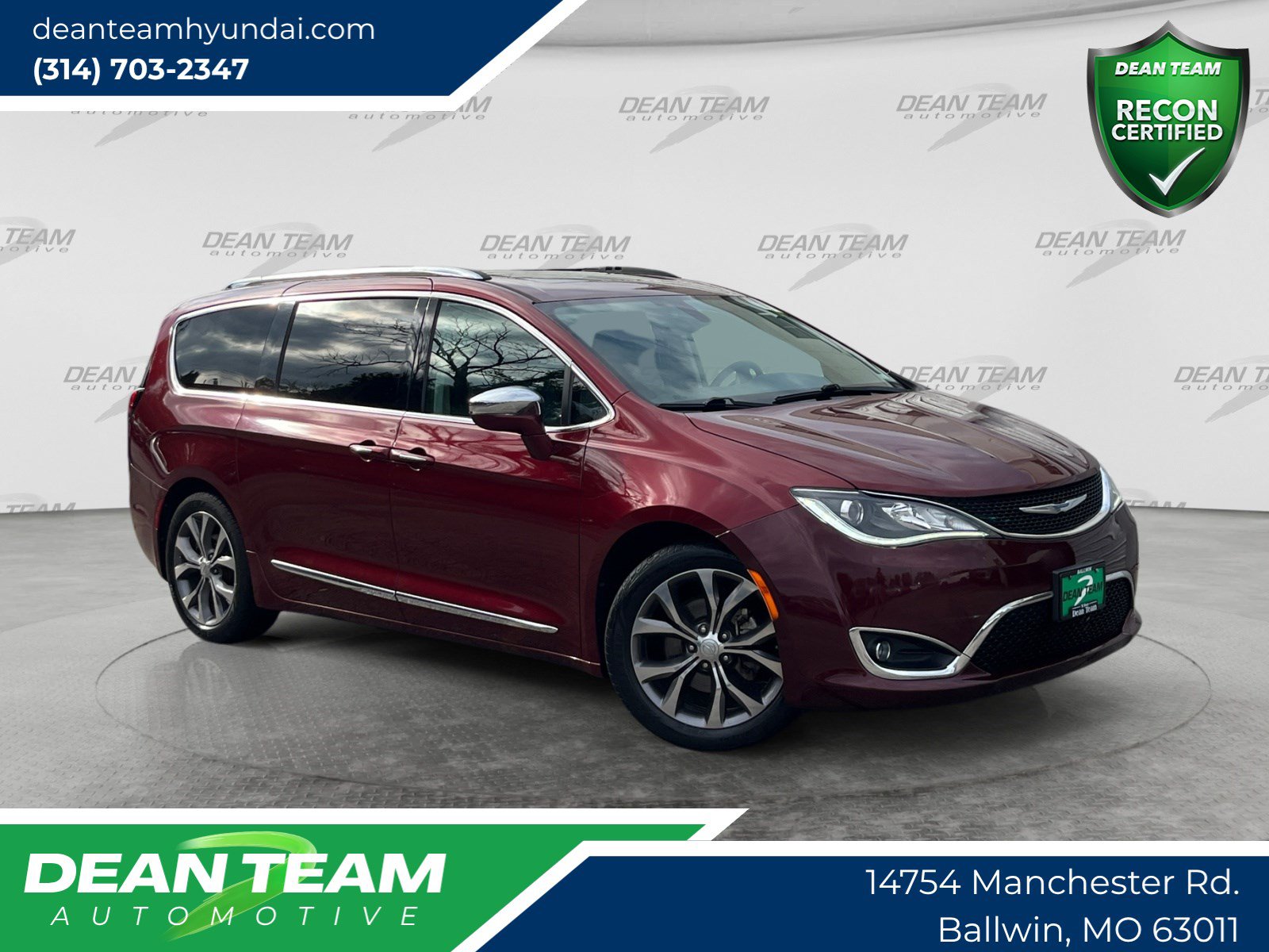 Used 2018 Chrysler Pacifica Limited w/ Tire & Wheel Group FWD image 1