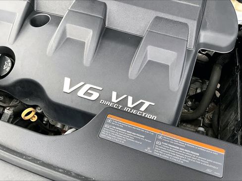 Used 2014 Cadillac SRX Performance w/ Driver Awareness Package image 30