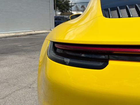 Used 2020 Porsche 911 Carrera 4S AWD/4WD image 10