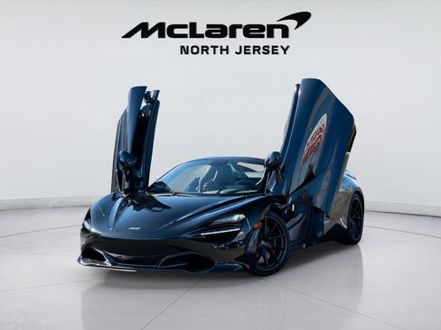 Used 2022 McLaren 720S Luxury image 2