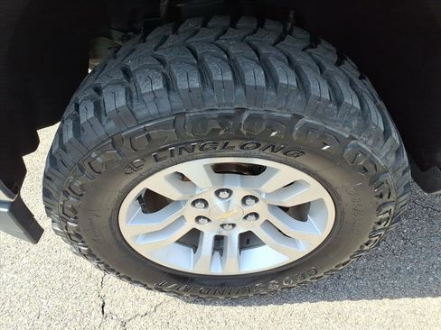 Used 2018 Chevrolet Silverado 1500 LT w/ All Star Edition image 10