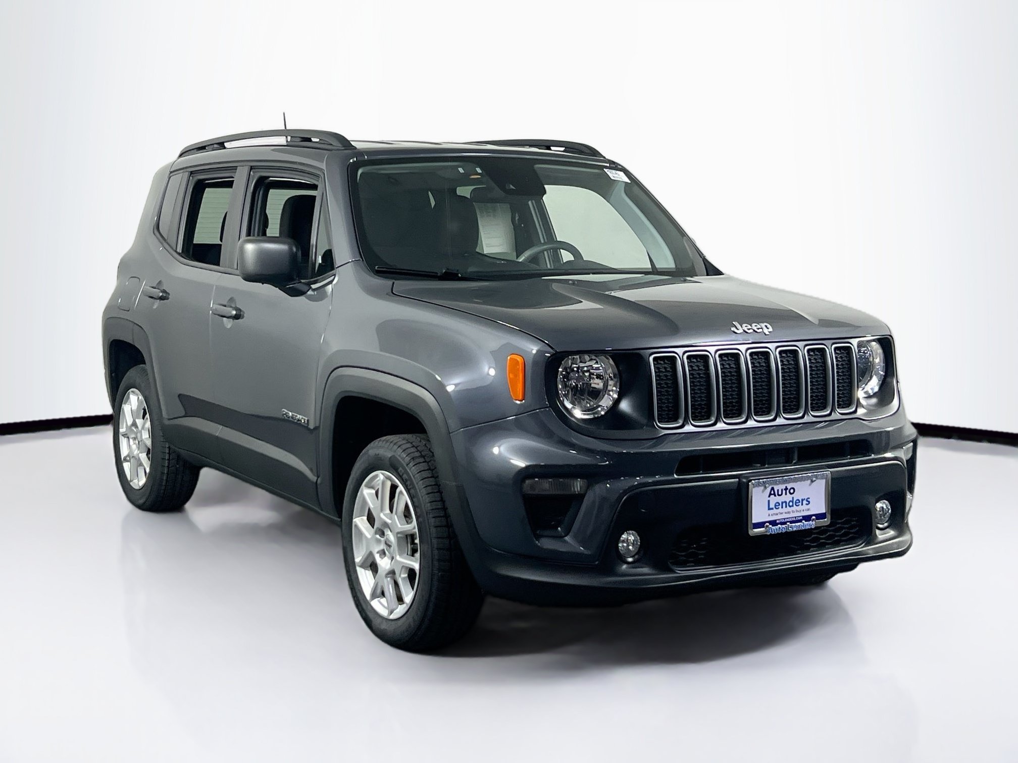 Used 2022 Jeep Renegade Latitude AWD/4WD image 3
