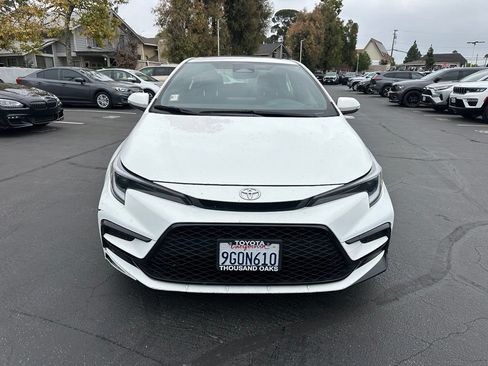 Used 2023 Toyota Corolla SE w/ SE Premium Package FWD image 5
