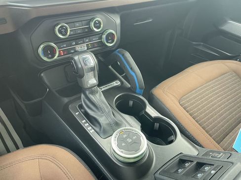 Used 2022 Ford Bronco Outer Banks AWD/4WD image 31