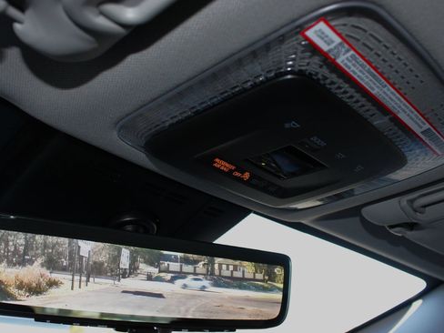New 2026 Toyota Prius Plug-In Hybrid FWD image 33