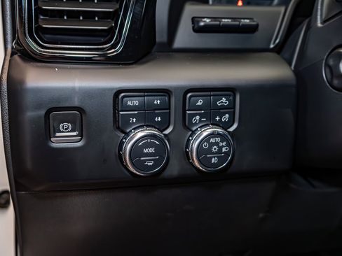 Used 2023 GMC Sierra 1500 AT4 w/ AT4 Premium Package image 16