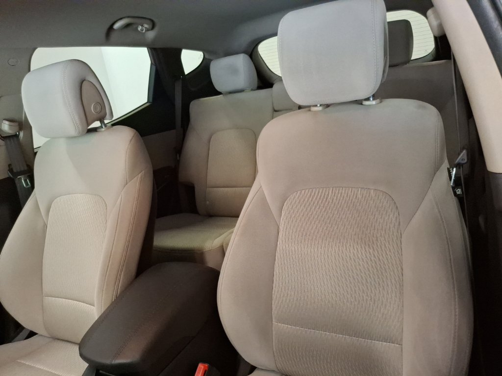 Used 2017 Hyundai Santa Fe Sport AWD/4WD image 17
