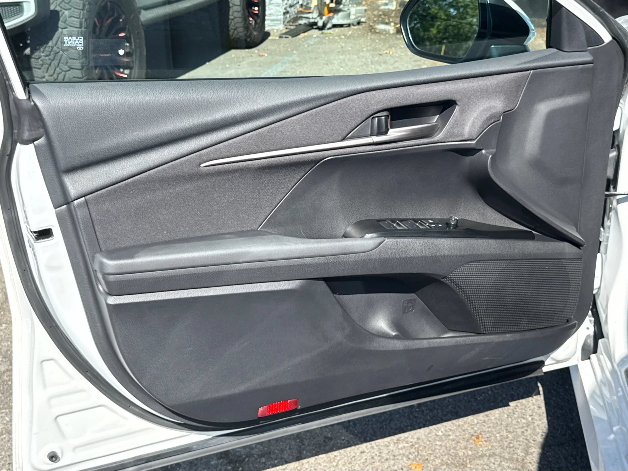 Used 2025 Toyota Camry LE FWD image 18