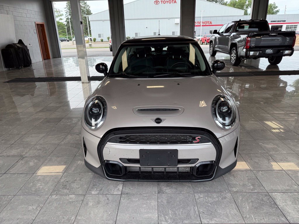 Used 2023 MINI Cooper S FWD image 3