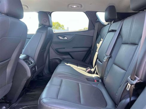 Used 2022 Chevrolet Blazer LT w/ LPO, Black Grille Bar Package image 10