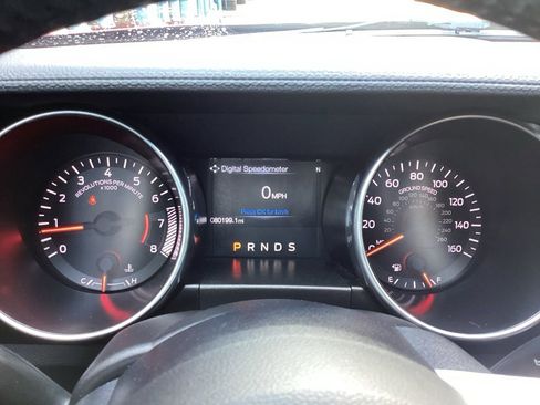 Used 2019 Ford Mustang Coupe image 33