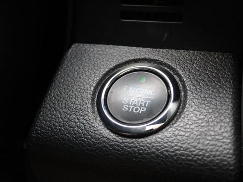Used 2020 Ford Expedition XLT w/ Equipment Group 202A AWD/4WD image 15