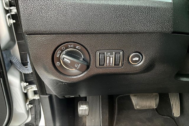 Used 2021 Chrysler 300 Touring L RWD image 15