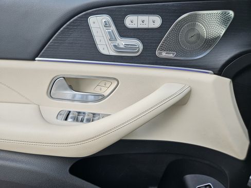 Certified 2024 Mercedes-Benz GLS 450 4MATIC image 15