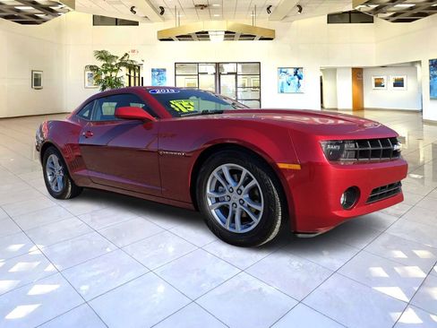 Used 2013 Chevrolet Camaro LT image 3