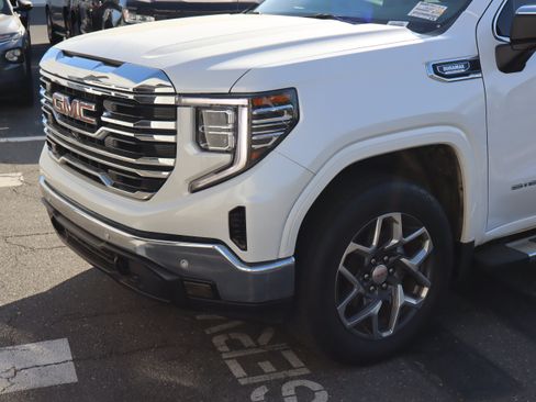 Used 2024 GMC Sierra 1500 SLT w/ SLT Premium Plus Package AWD/4WD image 6