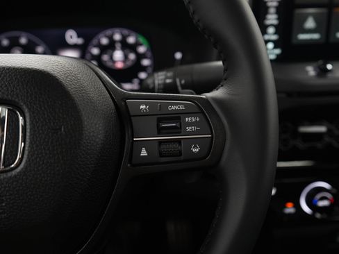Used 2025 Honda Accord Sport image 25