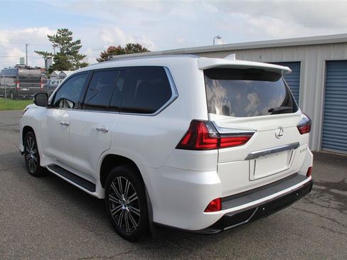 Used 2018 Lexus LX 570 4WD w/ Luxury Package image 7