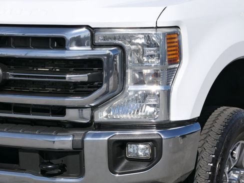 Used 2022 Ford F250 Lariat w/ Lariat Value Package image 9