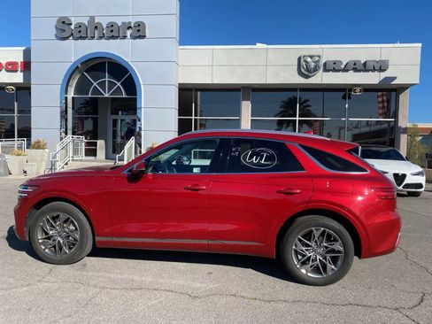 Used 2025 Genesis GV70 2.5T image 9