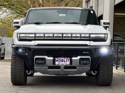 Used 2025 GMC Hummer EV 2X w/ Extreme Off-Road Package AWD/4WD image 8