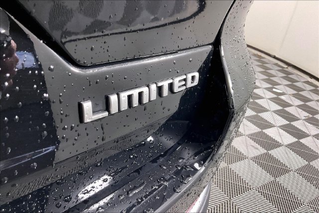 Used 2024 Jeep Grand Cherokee Limited w/ Trailer Tow Package AWD/4WD image 20